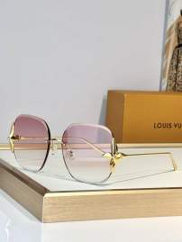 Picture of Louis Vuitton Sunglasses _SKUfw80880266fw